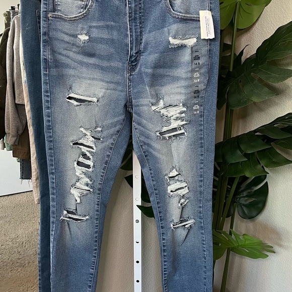 ✨ Aéropostale Light Wash Distressed Super High Rise Jegging Sz 16R | Plus Size - Picture 10 of 11